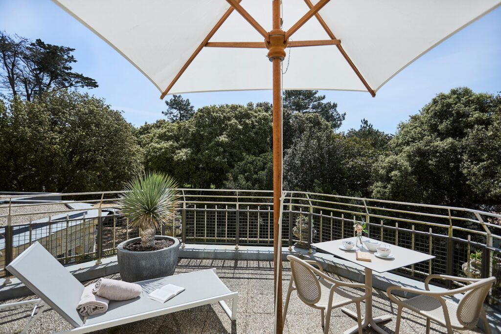 Chambre Prestige Villa Arthus Bertrand11 min